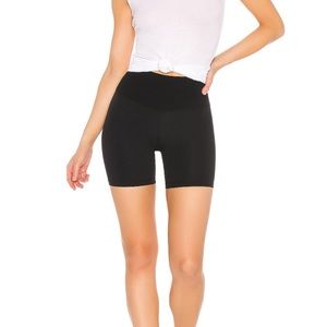 Splits59 airweight high waist bike shorts